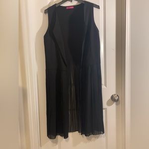 NWOT 2 EXTREMZ  black Vest Unique Fringe Sz M Cut‎ from the sides